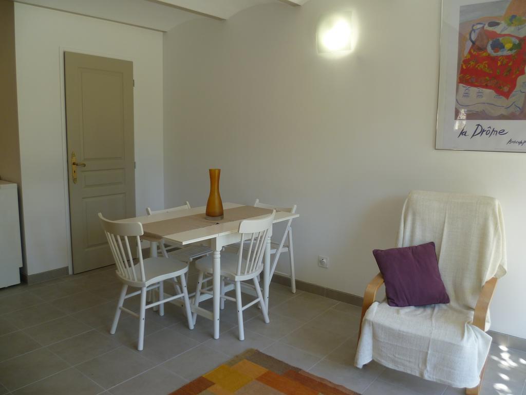 Les Beaux Chenes Villa Pont-de-Barret Luaran gambar